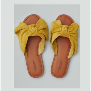 AE oversized bow slide sandal